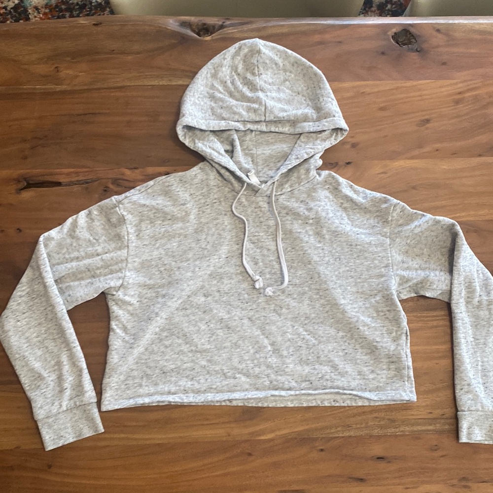 H&M cropped sweatshirt